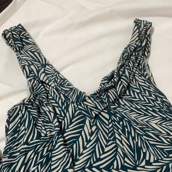 Banana Republic S teal/taupe wrap tie tank tropical jungle vibes print like
new - Picture 3 of 6